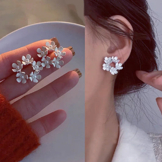 Daisy Halo Studs