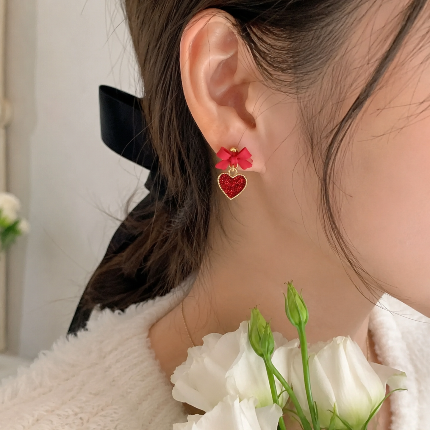 Scarlet Love Bows